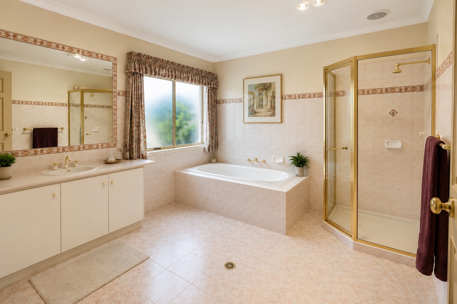 Mediterranean bathroom existing